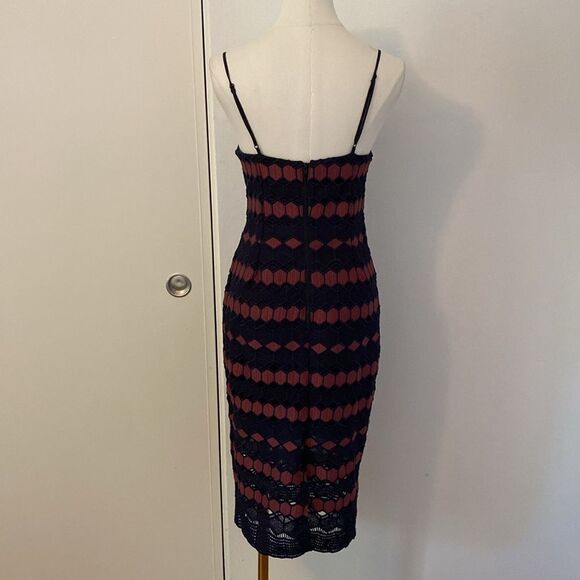 Bardot Navy & Mauve Diamond Lace Bodycon Dress Size 4 NWT - Picture 6 of 14